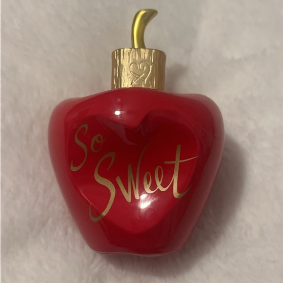 Apple Design “So Sweet” Parfüm smells like you just got out of the shower fresh. - Picture 1 of 6